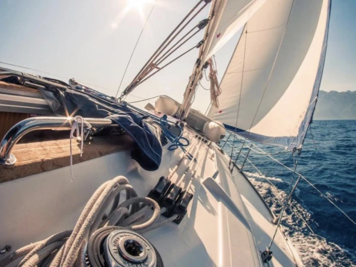 Rent a Jeanneau sunrise 35 Gijón