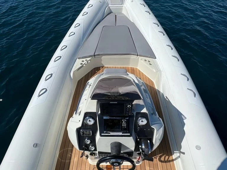 Kardis KARDIS 880 APACHE in Coti-Chiavari on SamBoat