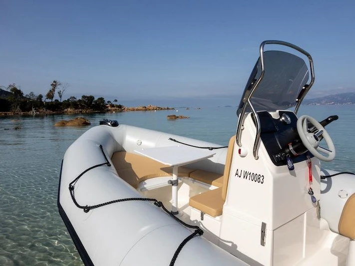 Yacht charter Isolella cheap BOMBARD 650 SUNRIDER NEO