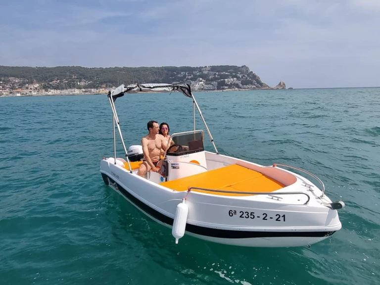 Boat rental voraz Voraz in Port de Estartit on Samboat