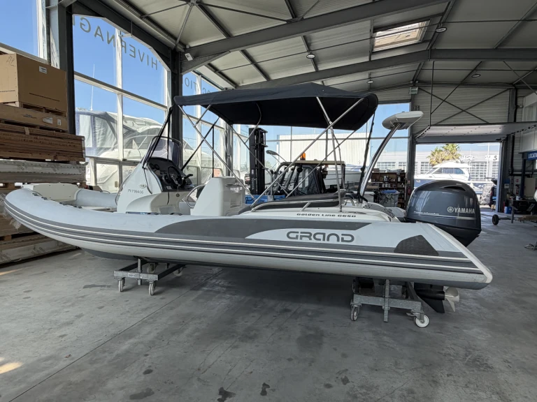 Yacht charter Canet-en-Roussillon cheap Golden Line G650LF