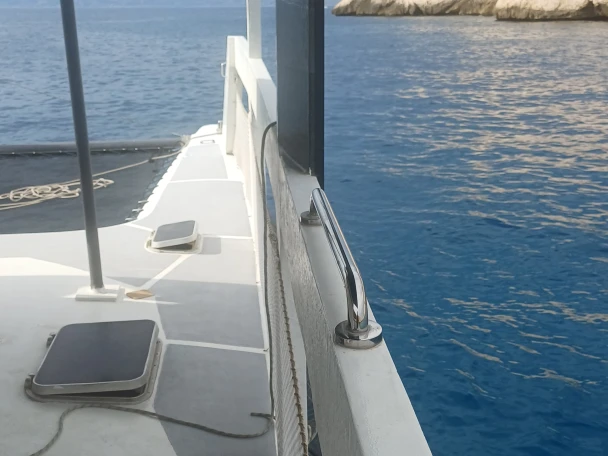 Rent a Fountaine Pajot Louisiane 37 Marseille