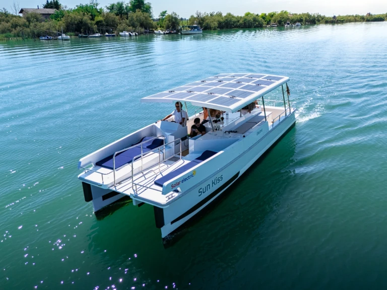 Boat rental Lagoon 33 solar in Caorle on Samboat