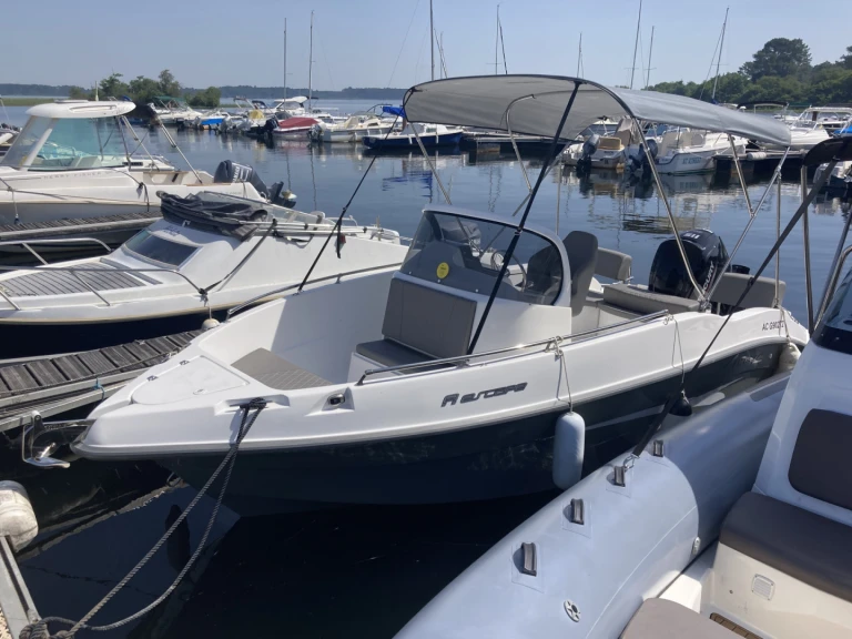Bareboat Rental Motorboat Nireus with a boat licence