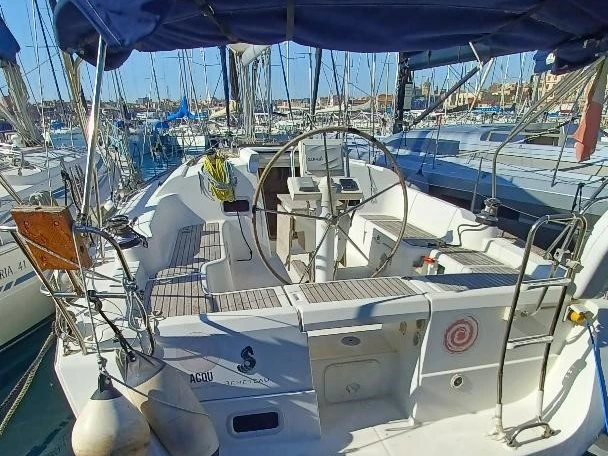 Rent a Bénéteau Oceanis 37 Porto Ercole