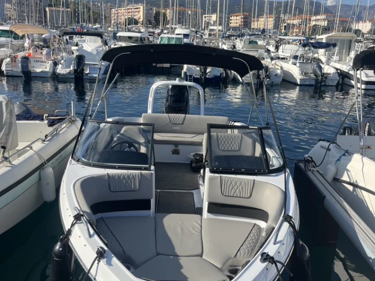 Yacht charter Ajaccio cheap GT 225