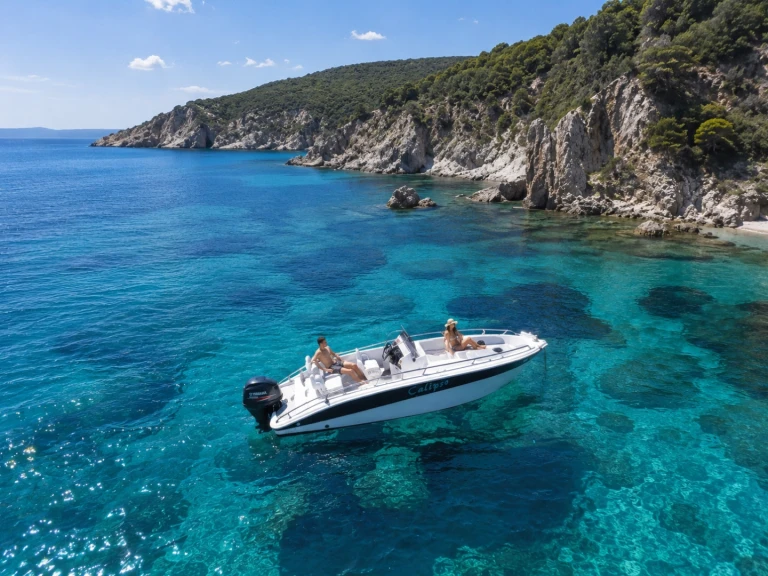 Bareboat Rental Motorboat Yamaha with a boat licence