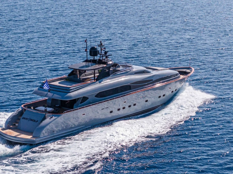 Bareboat Rental Luxury Yacht Maiora with a boat licence