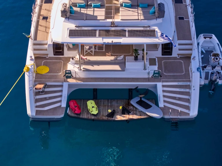 Luxury Yacht for rent Athens at the best price