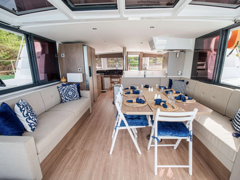 Bareboat Rental Luxury Yacht Bali with a boat licence