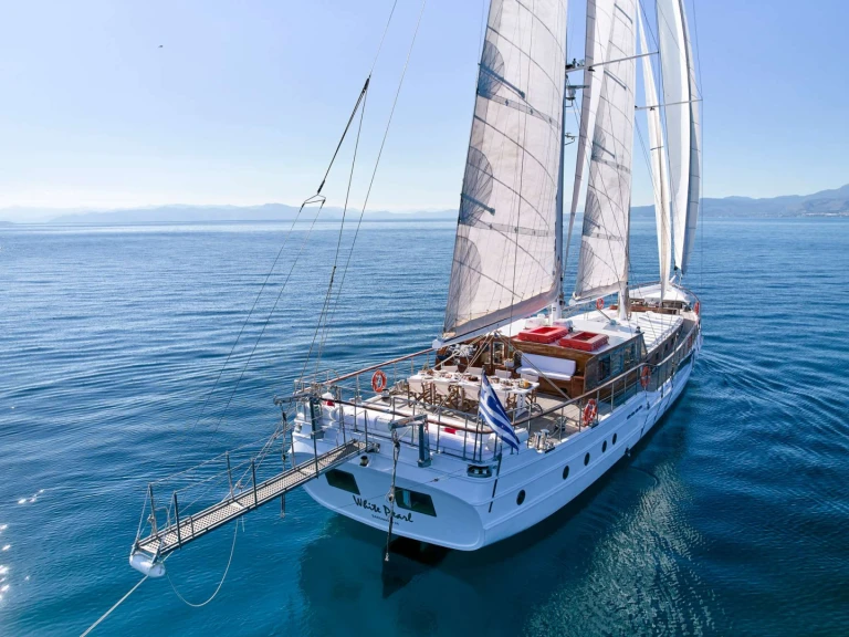 Boat rental Custom Gulet-Motor Sailor WHITE PEARL in Greece on Samboat