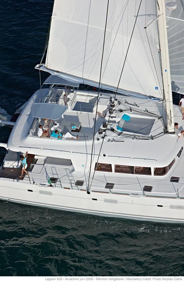 Bareboat Rental Catamaran Lagoon with a boat licence