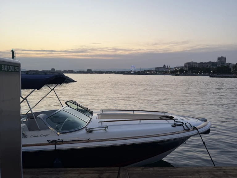 Motorboat for rent Saint-Raphaël at the best price