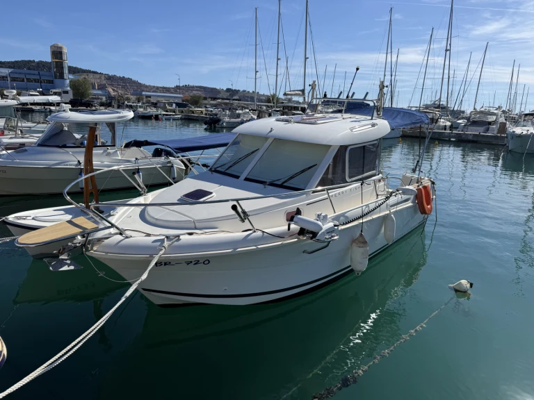 Yacht charter Bar cheap Antares 6