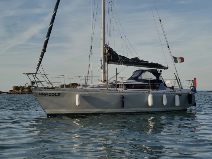 Yacht charter Le Havre cheap Feeling 920 GT