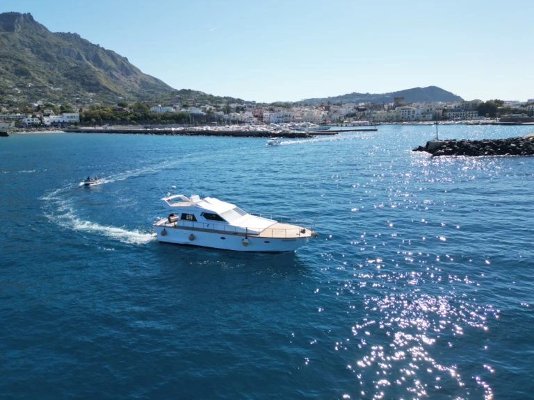 Motorboat for rent Forio at the best price
