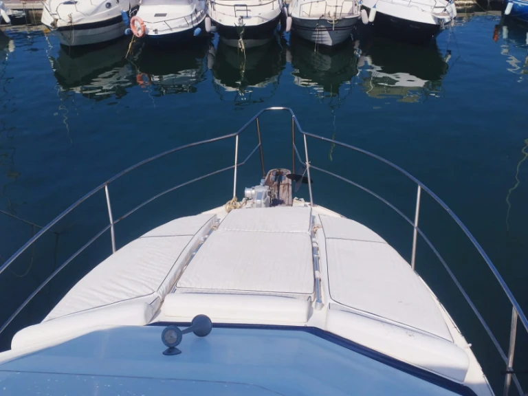Bareboat Rental Motorboat Gibert Marine with a boat licence