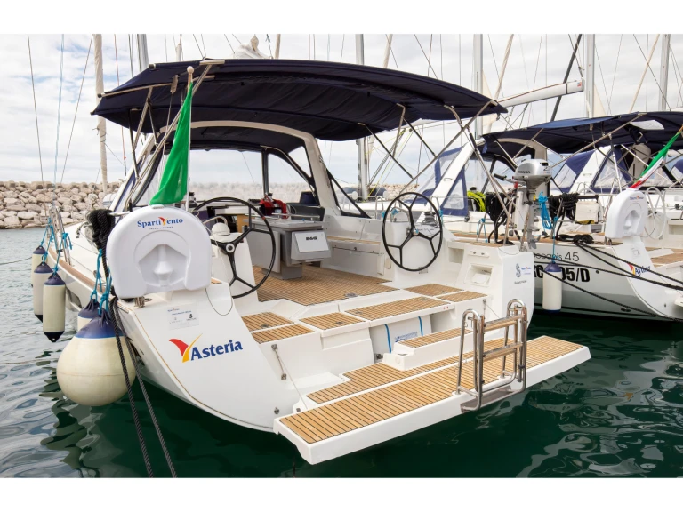 Sailboat rental with or without captain Bénéteau Capo d'Orlando
