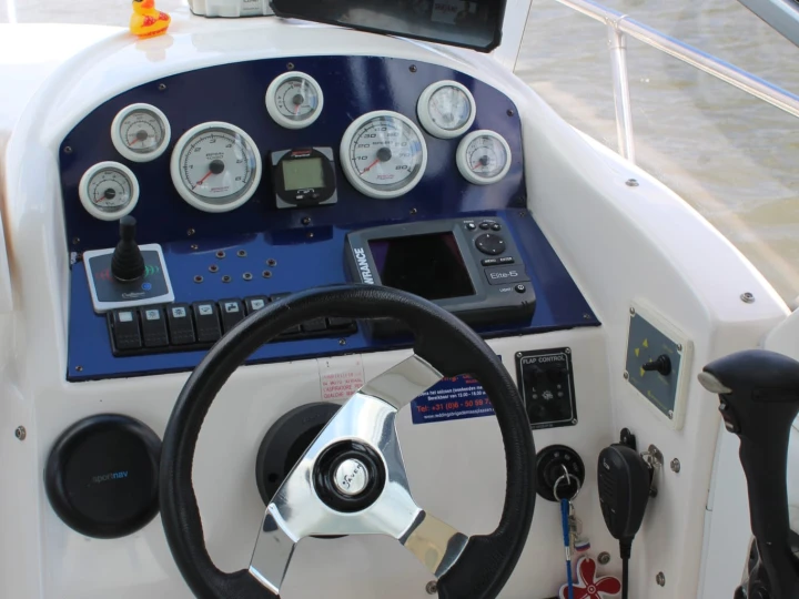 Boat rental Saver Riviera 24 in Roosteren on Samboat
