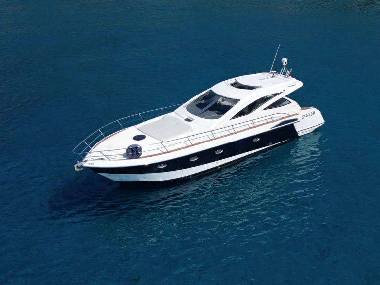 Bareboat Rental Motorboat Giorgi with a boat licence