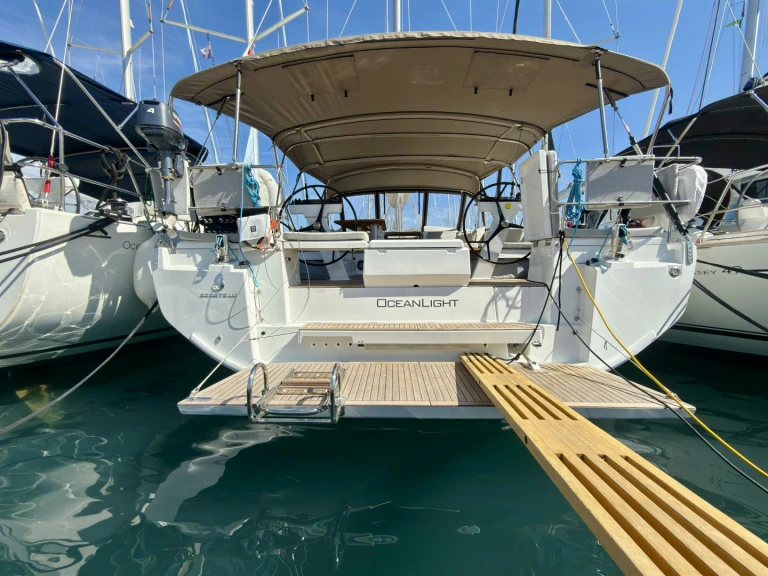 Bénéteau Oceanis 47 - 4 cab. charter bareboat or captained in  Seget Donji