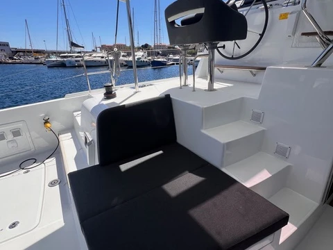 Catamaran rental in Ajaccio - Lagoon Lagoon 42