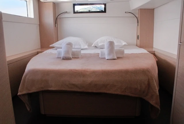 Rent a Lagoon Lagoon 46 Ajaccio