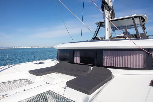 Catamaran rental in Ajaccio - Lagoon Lagoon 46