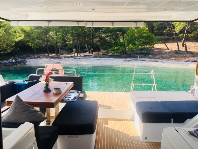 Yacht charter Ajaccio cheap Lagoon 52