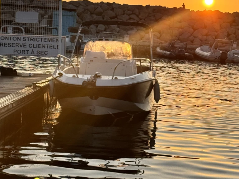 Rent a Quicksilver Openactiv France