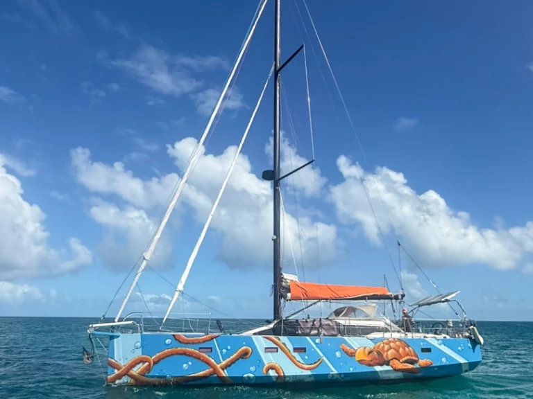 Sailboat rental with or without captain RM Fort-de-France