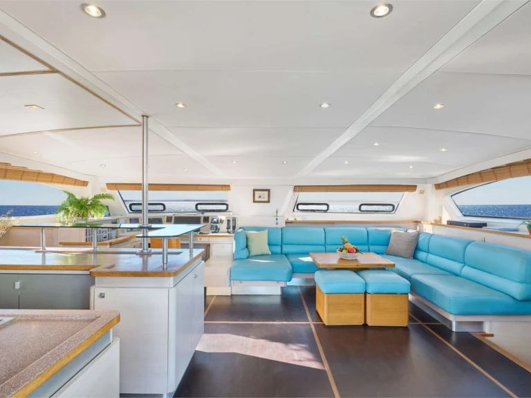 Bareboat Rental Luxury Yacht Catana with a boat licence