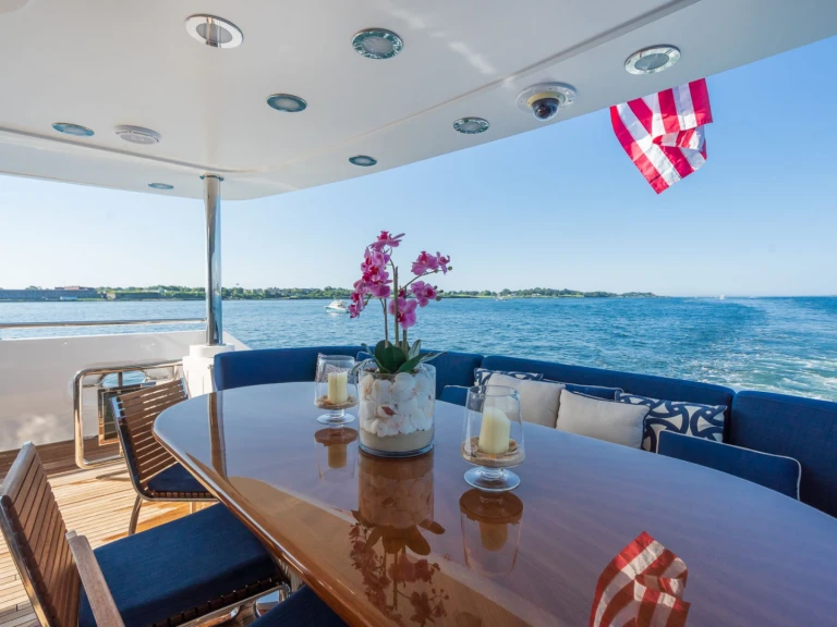 Luxury Yacht rental with or without captain Westship Fort Lauderdale