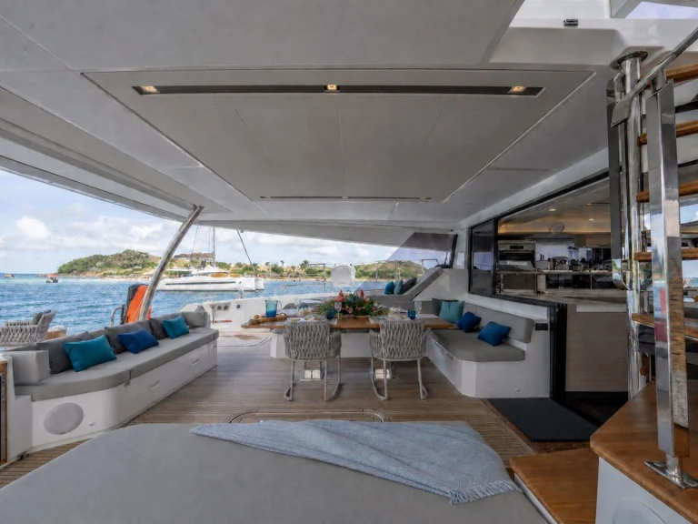 Luxury Yacht rental in British Virgin Islands (BVI) - Fountaine Pajot ENCORE