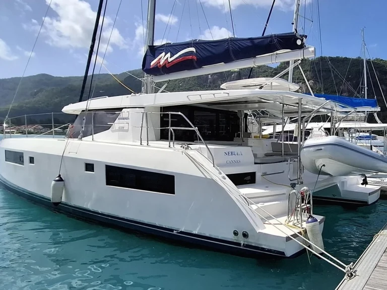 Catamaran for rent Eden Island at the best price