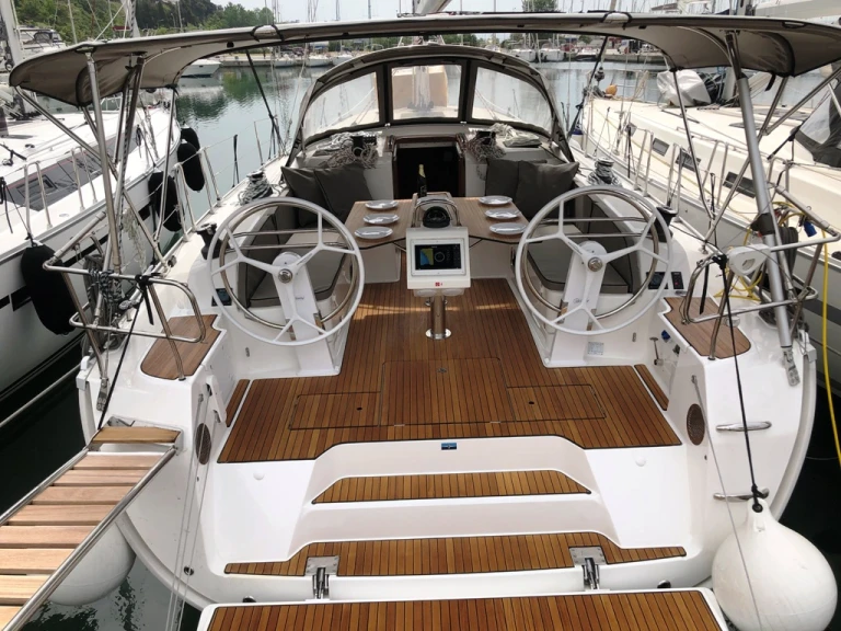 Bareboat Rental Sailboat Bavaria with a boat licence