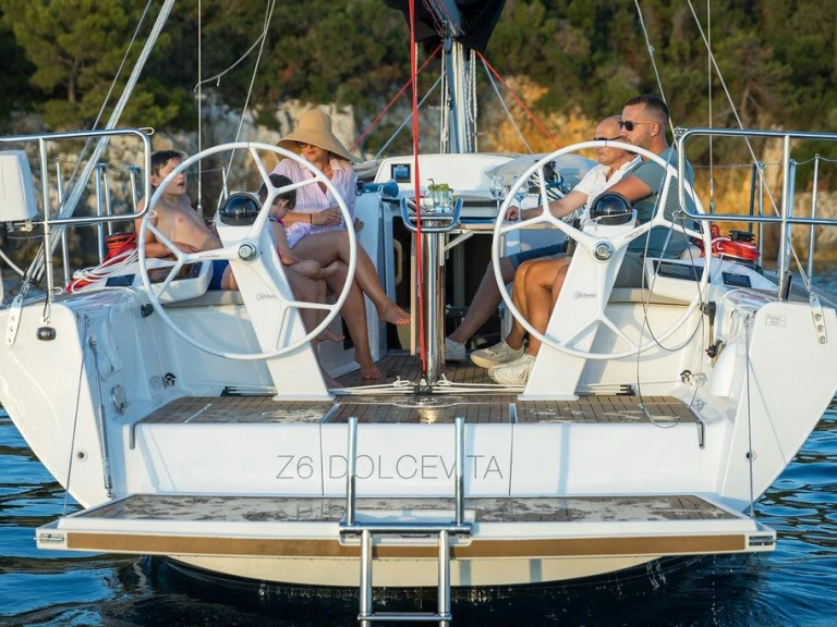 Rent a Dehler Dehler 38 SQ Rovinj