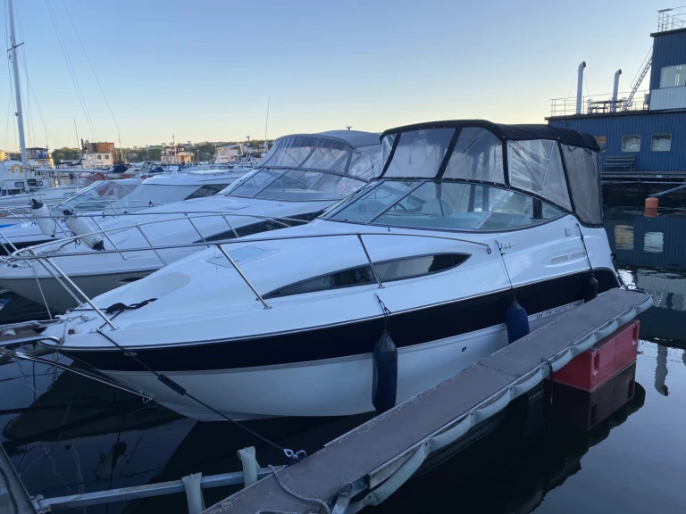 Bayliner Bayliner 245 ciera charter bareboat or captained in  Stockholm