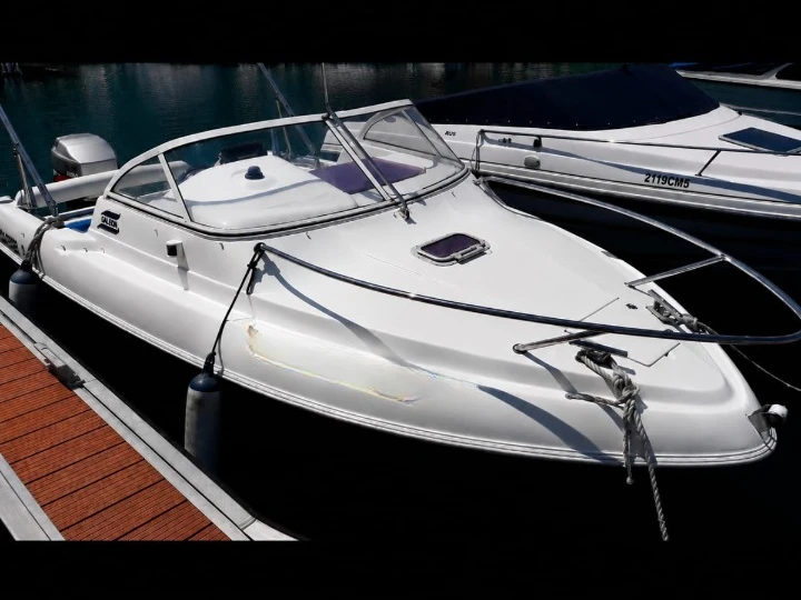 Motorboat for rent Vilaboa at the best price