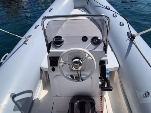 op marine Op Marine 19 in Sorrento on SamBoat