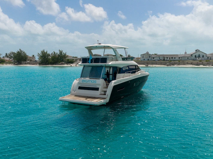 Prestige 630 Flybridge in Miami Beach on SamBoat