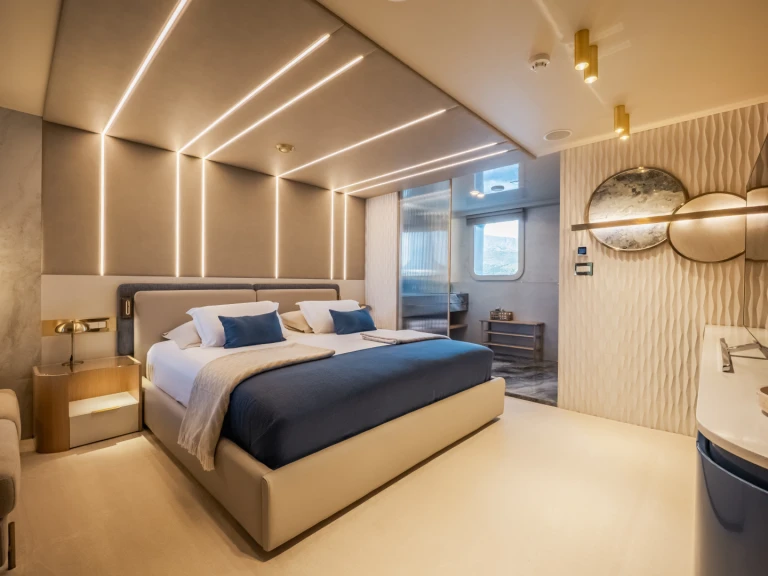Rent a  Luxury Sailing Yacht S Split