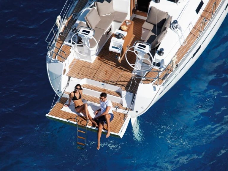 Sailboat rental in Lefkáda - Bavaria Cruiser 46