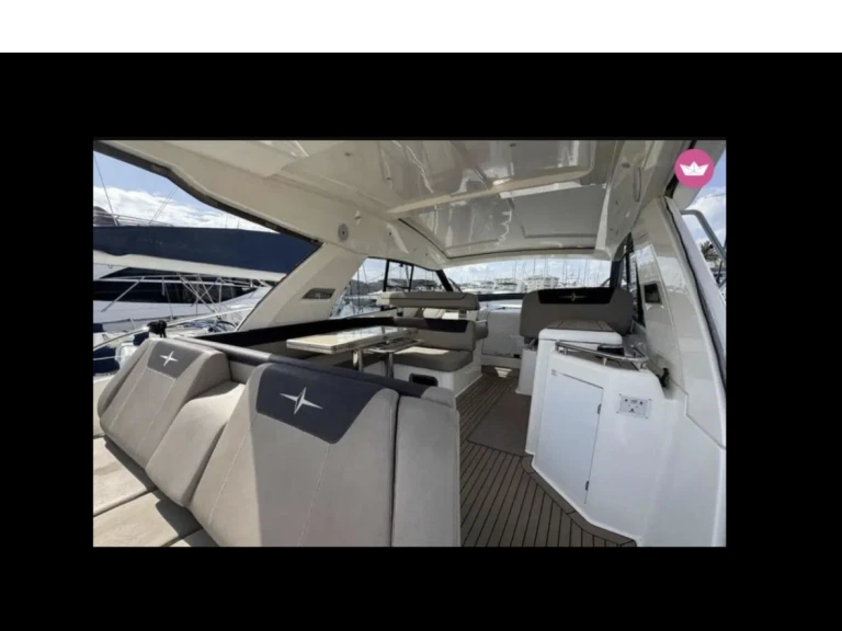 Luxury Yacht rental with or without captain Bavaria Fréjus