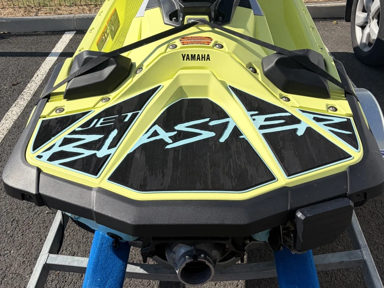 Jet ski for rent Saint-Cyprien at the best price