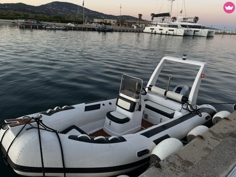 Yacht charter Fréjus cheap SP 480