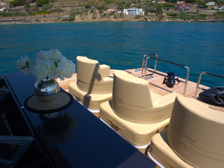 Boat rental Anvera 48 in Saint-Tropez on Samboat