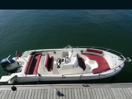 Yacht charter Anglet cheap Pacific Craft 670