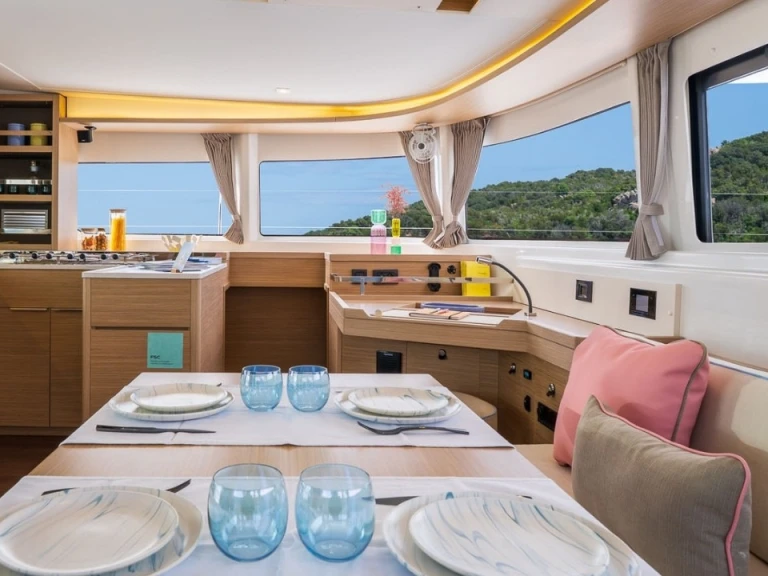 Rent a Lagoon Lagoon 46 Iconic Eden Island