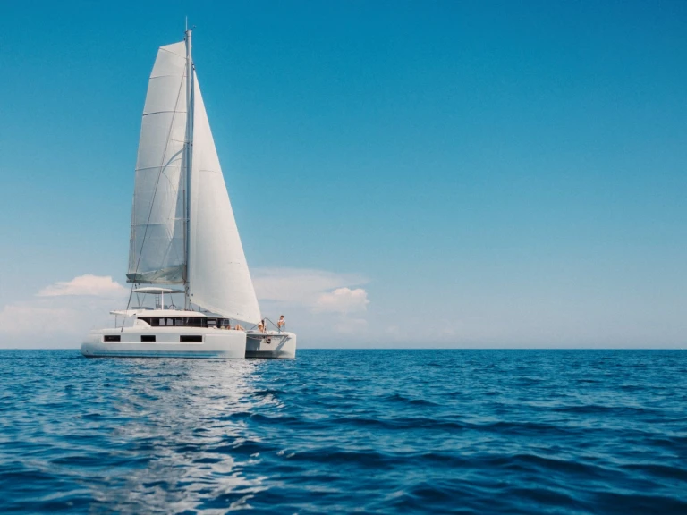 Catamaran for rent Eden Island at the best price